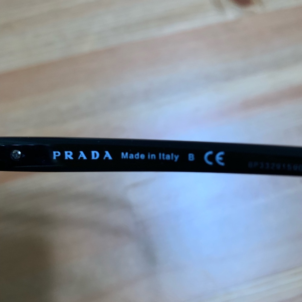 Liked new Prada sunglasses - Picture 5 of 7